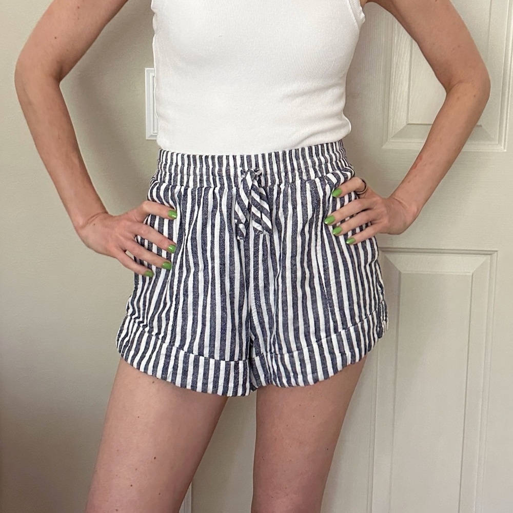 Universal Thread High Waist Blue and White Striped Shorts
